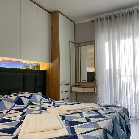 Dani's * Tirana